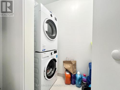 209 - 11 Maryport Avenue, Toronto, ON - Indoor Photo Showing Laundry Room