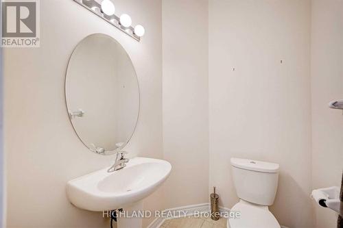 66 Port Arthur Crescent, Richmond Hill, ON - Indoor Photo Showing Bathroom