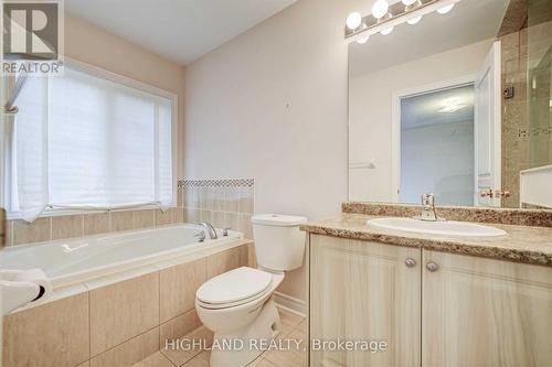 66 Port Arthur Crescent, Richmond Hill, ON - Indoor Photo Showing Bathroom