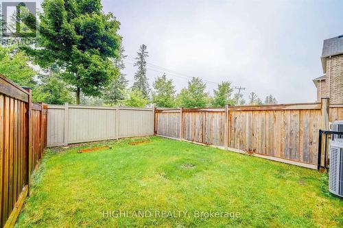 66 Port Arthur Crescent, Richmond Hill, ON - Outdoor With Backyard