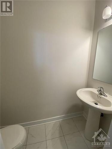 78 Franchise Private, Stittsville, ON - Indoor Photo Showing Bathroom