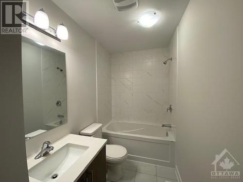 78 Franchise Private, Stittsville, ON - Indoor Photo Showing Bathroom