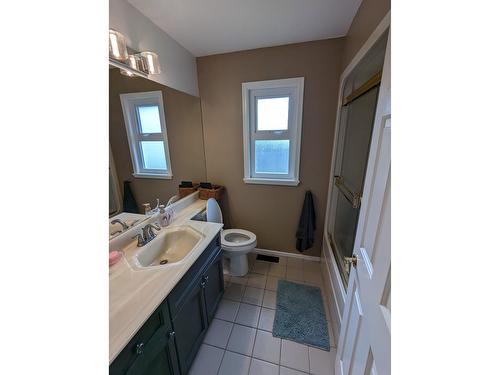 6477 179A Street, Surrey, BC - Indoor Photo Showing Bathroom