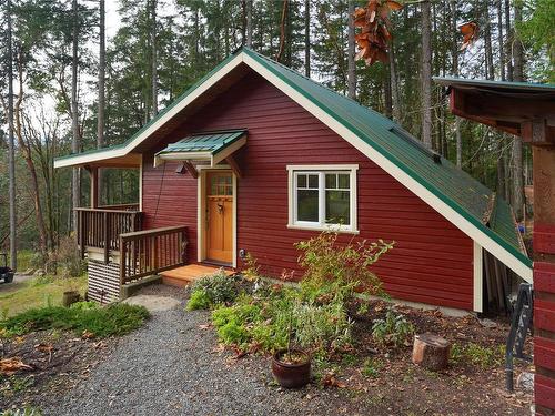 321 Stark Rd, Salt Spring, BC 