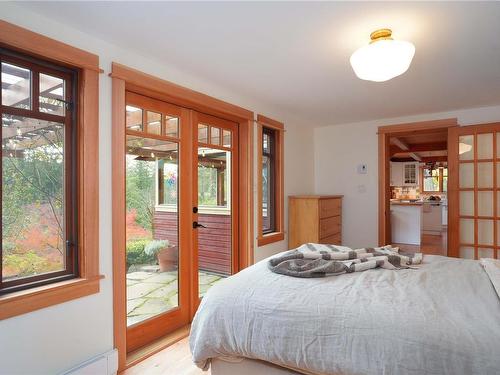 321 Stark Rd, Salt Spring, BC 