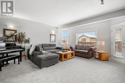 9 Royal Birch Close Nw, Calgary, AB - Indoor Photo Showing Other Room