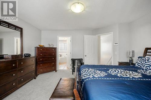 9 Royal Birch Close Nw, Calgary, AB - Indoor Photo Showing Bedroom