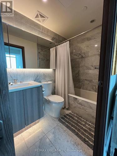 3602 - 17 Bathurst Street, Toronto, ON - Indoor Photo Showing Bathroom