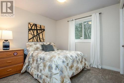 8 Dawn Ridge Drive, Kitchener, ON - Indoor Photo Showing Bedroom