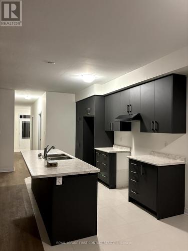 34 Varsity Drive, Welland, ON - Indoor Photo Showing Kitchen With Double Sink