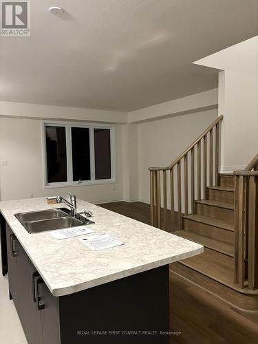 34 Varsity Drive, Welland, ON - Indoor Photo Showing Kitchen With Double Sink