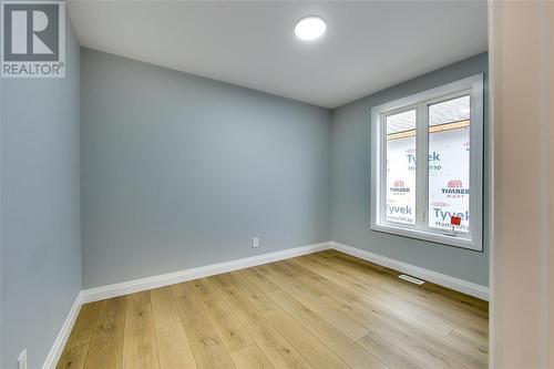 195 Essex Street, Sarnia, ON - Indoor Photo Showing Other Room