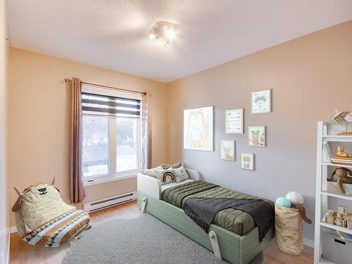 Chambre Ã Â coucher - 121 Rue Des Pins-Blancs, Gatineau (Masson-Angers), QC - Indoor Photo Showing Bedroom