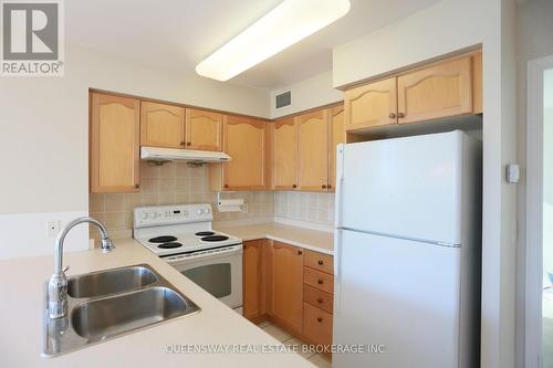 803 - 68 Grangeway Avenue, Toronto, ON - Indoor Photo Showing Kitchen With Double Sink