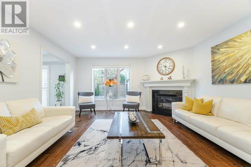 522 Larkspur Lane, Burlington, ON - Indoor Photo Showing Living Room With Fireplace