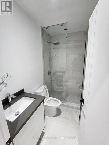 2970B Bayview Avenue, Toronto, ON - Indoor Photo Showing Bathroom