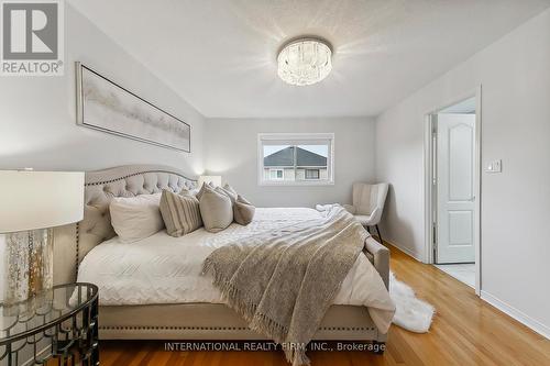 3309 Raindance Crescent, Mississauga, ON - Indoor Photo Showing Bedroom