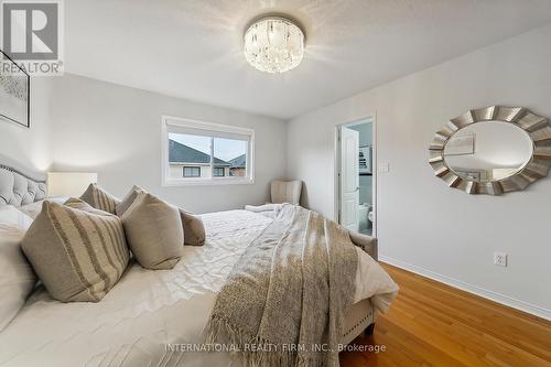 3309 Raindance Crescent, Mississauga, ON - Indoor Photo Showing Bedroom