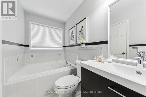 3309 Raindance Crescent, Mississauga, ON - Indoor Photo Showing Bathroom