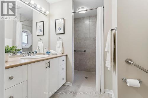 3309 Raindance Crescent, Mississauga, ON - Indoor Photo Showing Bathroom