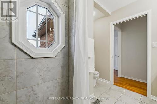 3309 Raindance Crescent, Mississauga, ON - Indoor Photo Showing Bathroom