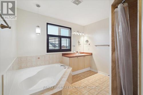 56 Cornell Park Drive, Markham, ON - Indoor Photo Showing Bathroom