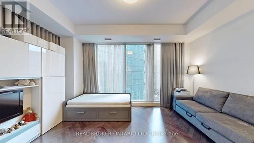 2201 - 88 Davenport Road, Toronto, ON - Indoor