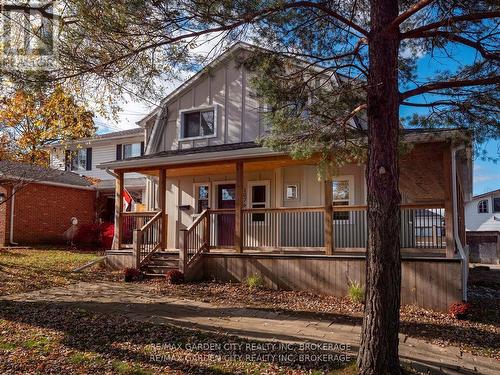 1076 Line Avenue, Pelham (662 - Fonthill), ON - Outdoor With Deck Patio Veranda