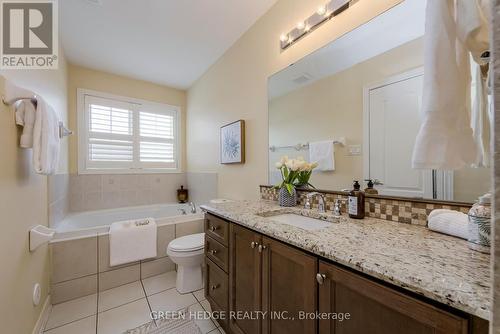 17 Ivy Stone Court, Markham, ON - Indoor Photo Showing Bathroom