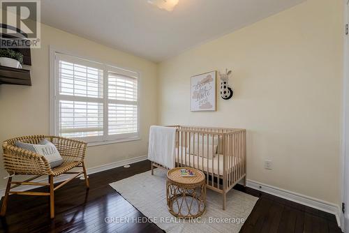 17 Ivy Stone Court, Markham, ON - Indoor Photo Showing Living Room