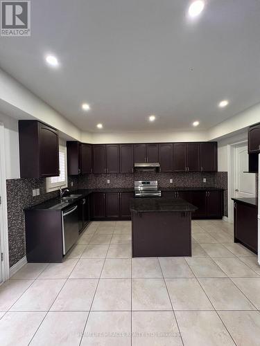 8 Arda Crescent, Brampton, ON - Indoor Photo Showing Kitchen