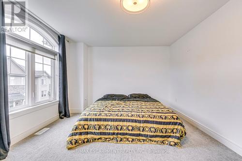 28 Barley Lane, Hamilton, ON - Indoor Photo Showing Bedroom