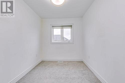 28 Barley Lane, Hamilton, ON - Indoor Photo Showing Other Room