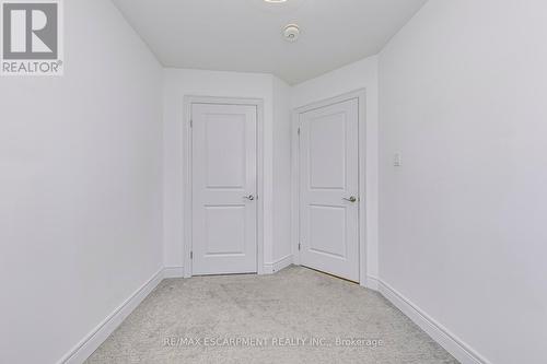 28 Barley Lane, Hamilton, ON - Indoor Photo Showing Other Room