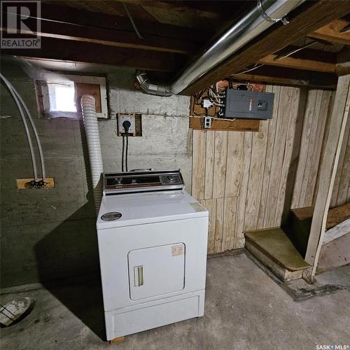 1029 Veterans Avenue, Esterhazy, SK - Indoor Photo Showing Basement