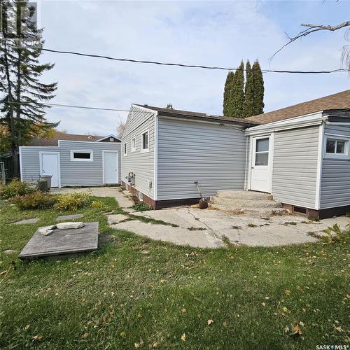 1029 Veterans Avenue, Esterhazy, SK - Outdoor With Exterior