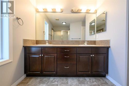 MASTER ENSUITE - 8545 102A Avenue, Grande Prairie, AB - Indoor Photo Showing Bathroom