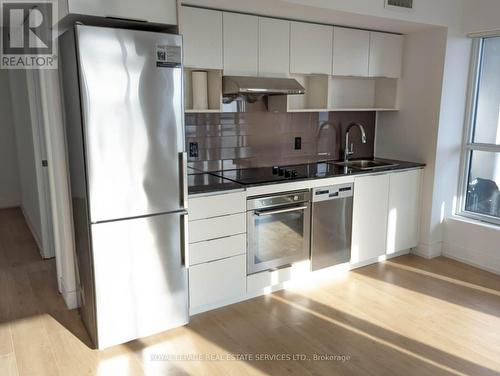 1509 - 7 Mabelle Avenue, Toronto, ON - Indoor Photo Showing Kitchen With Stainless Steel Kitchen With Double Sink