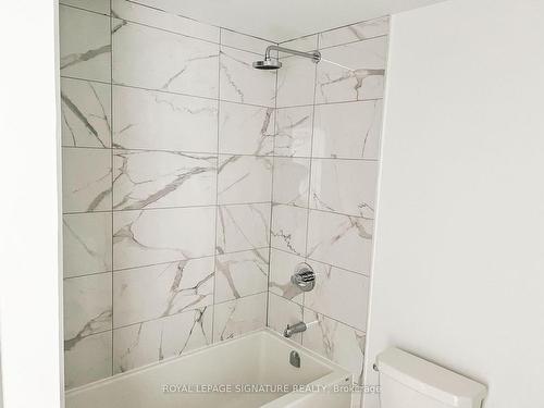 508-181 Sheppard Ave E, Toronto, ON - Indoor Photo Showing Bathroom