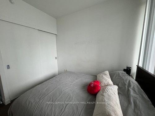 906-170 Fort York Blvd, Toronto, ON - Indoor Photo Showing Bedroom