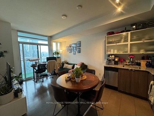 906-170 Fort York Blvd, Toronto, ON - Indoor Photo Showing Dining Room