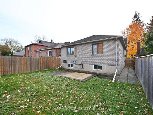 14 Albert Street E, New Tecumseth, ON - Outdoor With Backyard