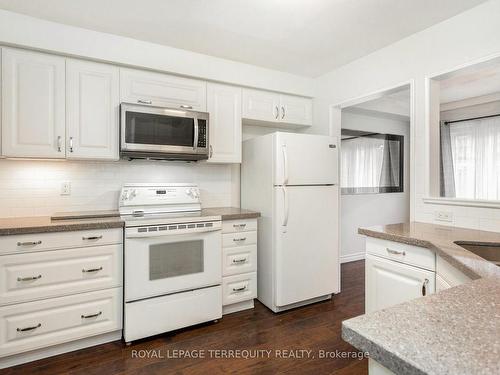 39-6540 Falconer Dr, Mississauga, ON - Indoor Photo Showing Kitchen