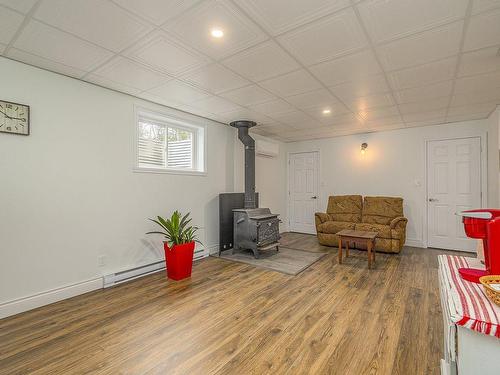 Family room - 52 10E Rang E., Notre-Dame-Des-Bois, QC - Indoor