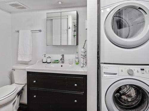 Bathroom - 4 3E Avenue O., Gatineau (Gatineau), QC - Indoor Photo Showing Laundry Room