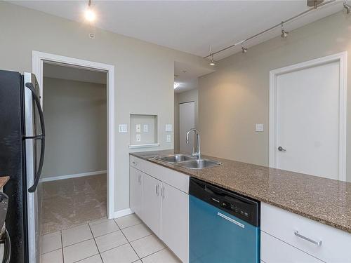 810-160 Wilson St, Victoria, BC - Indoor Photo Showing Kitchen With Double Sink