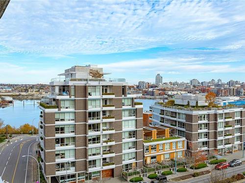 810-160 Wilson St, Victoria, BC - Outdoor With Balcony