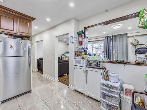 Upper-48 Celeste Dr, Toronto, ON - Indoor Photo Showing Kitchen