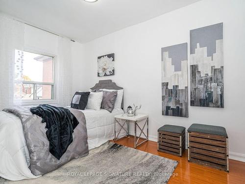 181 Earlscourt Ave, Toronto, ON - Indoor Photo Showing Bedroom