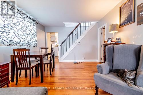 20 Richmond Street, Thorold (557 - Thorold Downtown), ON - Indoor Photo Showing Dining Room